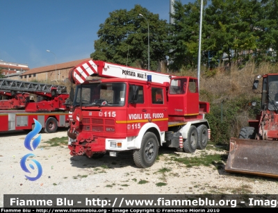 Fiat 697NP
Vigili del Fuoco
AutoGru da 16 ton allestimento Cristanini


Parole chiave: Fiat 697NP 