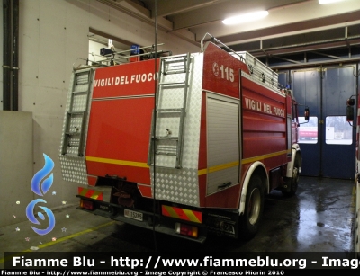 Iveco 180-24
Vigili del Fuoco
Comando Provinciale di Venezia
Distaccamento di Mestre (VE)
AutoBottePompa allestimento Baribbi ricondizionata Scelza
VF 15285

Si ringraziano
il Comandante Provinciale ing. Munaro 
e tutto il personale del Comando
Parole chiave: Iveco 180-24 VF15285