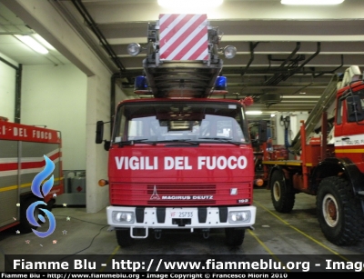 Iveco Magirus-Deutz 192D13
Vigili del Fuoco
Comando Provinciale di Venezia
Distaccamento di Mestre (VE)
AutoScala allestimento Iveco-Magirus
ex VVFV Silandro-Schlanders (BZ)
VF 25733

Si ringraziano
il Comandante Provinciale ing. Munaro 
e tutto il personale del Comando
Parole chiave: Iveco Magirus-Deutz 192D13 VF25733