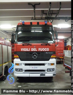 Mercedes-Benz Actros 1843 I serie
Vigili del Fuoco
Comando Provinciale di Venezia
Distaccamento di Mestre (VE)
Trattore stradale
VF 21797

Si ringraziano
il Comandante Provinciale ing. Munaro 
e tutto il personale del Comando
Parole chiave: Mercedes-Benz Actros_1843_ Iserie VF21797