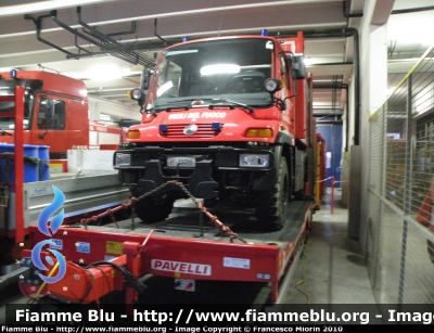 Mercedes-Benz Unimog U300
Vigili del Fuoco
Comando Provinciale di Venezia
Distaccamento di Mestre (VE)
Nucleo Operativo Chimico Speciale
VF 23786

Si ringraziano
il Comandante Provinciale ing. Munaro 
e tutto il personale del Comando
Parole chiave: Mercedes-Benz Unimog_U300 VF23786