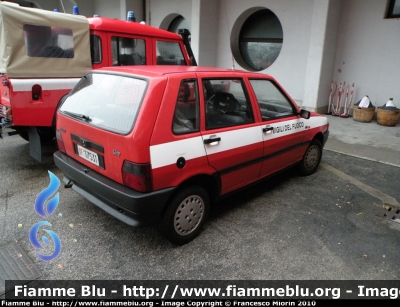 Fiat Uno II serie
Vigili del Fuoco
Distaccamento di Mestre (VE)
VF 17531

Si ringraziano
il Comandante Provinciale ing. Munaro 
e tutto il personale del Comando 
Parole chiave: Fiat Uno_IIserie VF_Mestre VF17531