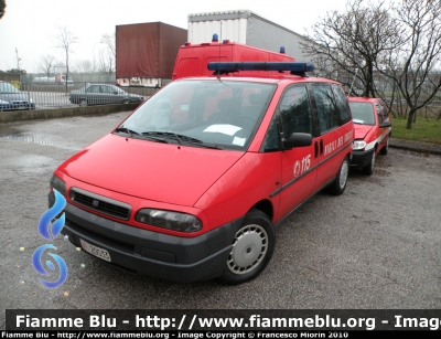 Fiat Ulysse I serie restyle
Vigili del Fuoco
Distaccamento di Mestre (VE)
VF 20533

Si ringraziano
il Comandante Provinciale ing. Munaro 
e tutto il personale del Comando 
Parole chiave: Fiat Ulysse_Iserie VF20533 VF_Mestre