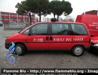 Fiat Ulysse I serie restyle
Vigili del Fuoco
Distaccamento di Mestre (VE)
VF 20533

Si ringraziano
il Comandante Provinciale ing. Munaro 
e tutto il personale del Comando 
Parole chiave: Fiat Ulysse_Iserie VF20533 VF_Mestre