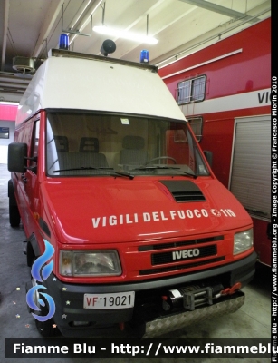 Iveco Daily II serie
Vigili del Fuoco
Comando Provinciale di Venezia
Distaccamento di Mestre (VE)
VF 19021

Si ringraziano
il Comandante Provinciale ing. Munaro 
e tutto il personale del Comando 
Parole chiave: Iveco Daily_IIserie VF19021 VF_Mestre