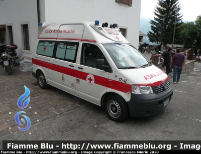 Volkswagen Transporter T5
Ambulanza
Croce Rossa Italiana
Sede periferica di Forni di Sopra (UD)
UD33 11-51 * TANGO ZULU 42 (118)
CRI A862B
Allestimento Aricar
Parole chiave: Volkswagen Transporter_T5 Ambulanza Aricar CRIA862B 