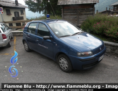 Fiat Punto II serie
Polizia Locale
Comune di Ampezzo (UD)
Parole chiave: Fiat Punto_IISerie Polizia_Locale Ampezzo