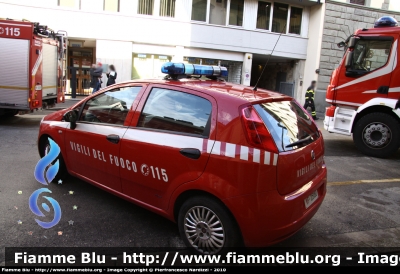 Fiat Grande Punto
Vigili del Fuoco
Comando Provinciale di Firenze
VF 25180
Parole chiave: Fiat Grande_Punto VF25180