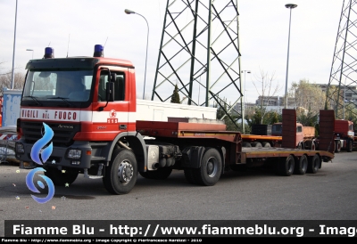 Mercedes-Benz Actros 2044 4x4 II serie
Vigili del Fuoco
Comando Provinciale di Firenze
Trattore stradale con semirimorchio De Angelis VF R1929
VF 24083
Parole chiave: Mercedes-Benz Actros_2044_4x4_IIserie VF24083 De_Angelis VFR1929