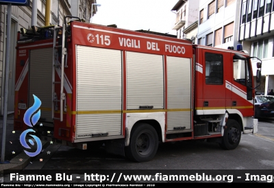 Iveco City2000 100E21 I serie
Vigili del Fuoco
Comando Provinciale di Firenze
AutoPompaSerbatoio allestimento Iveco-Magirus
VF 21281
Parole chiave: Iveco City2000_100E21_Iserie VF21281