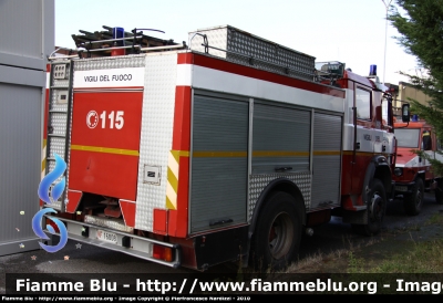 Iveco 190-26
Vigili del Fuoco
Comando Provinciale di Firenze
Distaccamento di Firenze Ovest-Indiano
AutoPompaSerbatoio allestimento Iveco-Magirus
VF 16008
Parole chiave: Iveco 190-26 VF16008