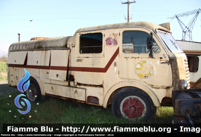 Fiat 642N
Vigili del Fuoco
Comando Provinciale di Firenze
AutoPompaSerbatoio storica allestimento Bergomi
Parole chiave: Fiat 642N