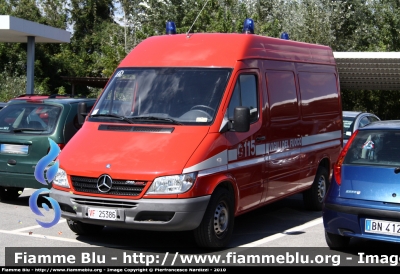 Mercedes Benz Sprinter II serie
Vigili del Fuoco
Comando provinciale di Lucca
VF 25386
Parole chiave: Mercedes-Benz Sprinter_IIserie VF 25386