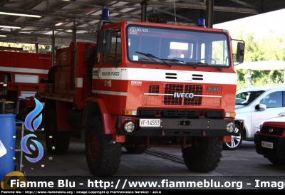 Iveco 80-16
Vigili del Fuoco
Comando provinciale di Lucca
Antincendio Boschivo allestimento Baribbi
VF 14553
Parole chiave: Iveco 80-16 VF14553