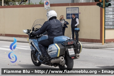 Yamaha FJR 1300 II serie
Polizia di Stato
Polizia Stradale
in scorta al Giro d'Italia 2023
Moto 2 - Bandiera Gialla
POLIZIA G3103
Parole chiave: Yamaha FJR_1300_IIserie POLIZIAG3103