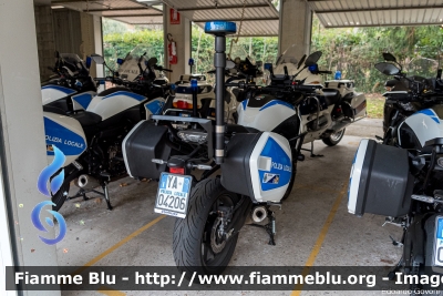 Yamaha Tracer 700 II serie
Polizia Locale Venezia
Allestimento: Bertazzoni
Codice Mezzo: 22
POLIZIA LOCALE YA 04206
Parole chiave: Yamaha Tracer_700_IIserie POLIZIALOCALEYA04206