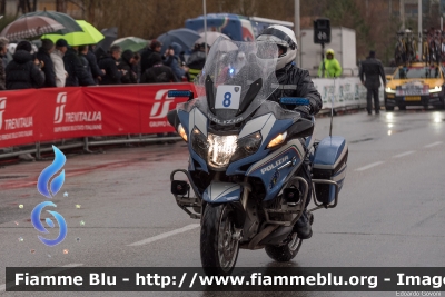 Bmw R1200RT II serie
Polizia di Stato
Polizia Stradale
in scorta alla Tirreno-Adriatico 2023
Moto 08
Parole chiave: Bmw R1200RT_IIserie