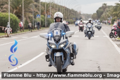 Yamaha FJR 1300 II serie
Polizia di Stato
Polizia Stradale
in scorta al Giro d'Italia 2023
Moto 8
Parole chiave: Yamaha FJR_1300_IIserie