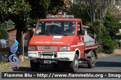 Iveco Fauno
Vigili del Fuoco
Comando Provinciale di Lucca
Allestimento Rampini
VF 16229
Parole chiave: Iveco Fauno VF16229