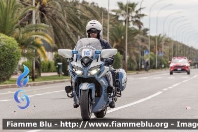 Yamaha FJR 1300 II serie
Polizia di Stato
Polizia Stradale
in scorta al Giro d'Italia 2023
Moto 16
Parole chiave: Yamaha FJR_1300_IIserie