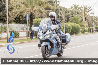 Yamaha FJR 1300 II serie
Polizia di Stato
Polizia Stradale
in scorta al Giro d'Italia 2023
Moto 18
Parole chiave: Yamaha FJR_1300_IIserie