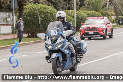 Yamaha FJR 1300 II serie
Polizia di Stato
Polizia Stradale
in scorta al Giro d'Italia 2023
Moto 19
Parole chiave: Yamaha FJR_1300_IIserie