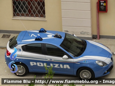 Alfa-Romeo Nuova Giulietta restyle
Polizia di Stato
Polizia Stradale
Parole chiave: Alfa-Romeo Nuova_Giulietta_restyle