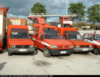 Fiat Fiorino I serie
Vigili del Fuoco
Comando di Livorno
VF 15003
VF 17346
VF 15221
Parole chiave: Fiat Fiorino_Iserie VF15003 VF17346 VF15221