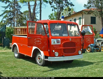 Fiat 639
Vigili del Fuoco
Museo Storico Regionale di Villa di Bellavista (Pt)
un tempo appartenente al corpo volontario
di Levico Terme (Tn)
Parole chiave: Fiat 639 VFH10TN