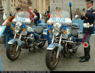 Moto Guzzi California EV
Polizia di Stato
Squadra Volante
POLIZIA D0060
POLIZIA D0061
Parole chiave: Moto-Guzzi California_EV PoliziaD0060 PoliziaD0061 Festa_della_Polizia_2005