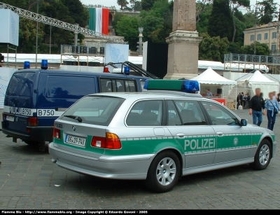 Bmw 520 E39 Touring II serie
Bundesrepublik Deutschland - Germania
Bundespolizei - Polizia di Stato 
-vecchia livrea-
Parole chiave: Bmw 520_E39_Touring_IIserie Festa_della_Polizia_2005