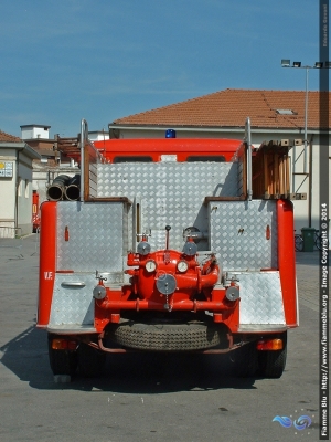 Fiat 645N
Vigili del Fuoco
Distretto di Pergine Valsugana
Corpo Volontario di Levico Terme (TN)
Conservato presso il museo di Bellavista (PT)
VF H10 TN
Parole chiave: Fiat 645N VFH10TN