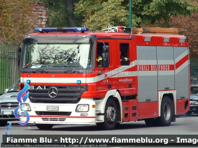 Mercedes-Benz Actros 1841 II serie
Vigili del Fuoco
Comando Provinciale di Milano
AutoPompaSerbatoio Allestimento Bai
VF 22567
Parole chiave: Mercedes-Benz Actros_1841_IIserie VF22567