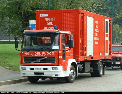 Volvo FL 250 II serie
Vigili del Fuoco
Comando provinciale di Milano
Nucleo NBCR
VF 22683
Parole chiave: Volvo FL_250_IIserie VF22683