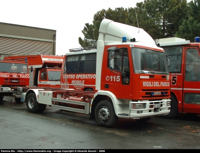 Iveco EuroCargo I serie
Vigili del Fuoco
Comando di Venezia
Nucleo NBCR
A Torino durante le Olimpiadi invernali del 2006
VF 20794
Parole chiave: Iveco EuroCargo_Iserie VF20794