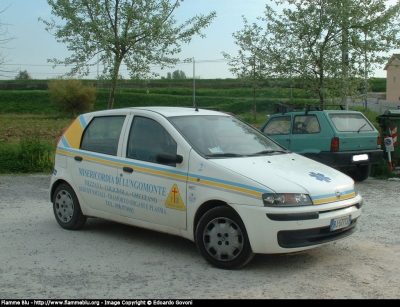 Fiat Punto II serie
Misericordia di Lungomonte
Parole chiave: Fiat Punto_IIserie 118_Pisa Misericordia_Lungomonte Trasporto_Sangue_ed_Organi