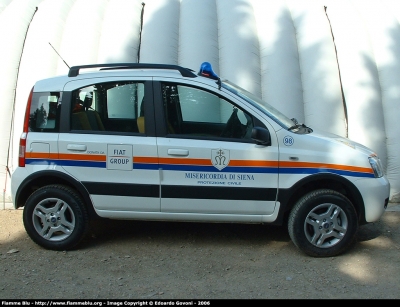 Fiat Nuova Panda 4x4 Climbing
Misericordia Siena
Parole chiave: Fiat Nuova_Panda_4x4_Climbing Misericordia_Siena Cieli_Vibranti_di_Musica_e_Stelle_2006