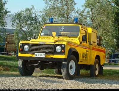 Land Rover Defender 110
VAB
Limite sull'Arno
Parole chiave: Land-Rover Defender_110 Cieli_Vibranti_di_Musica_e_Stelle_2006