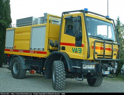 Iveco EuroCargo 140E24 4x4 II serie
VAB
Rignano sull'Arno
Parole chiave: Iveco EuroCargo_140E24_4x4_IIserie Cieli_Vibranti_di_Musica_e_Stelle_2006