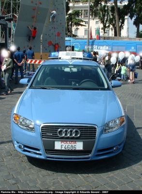 Audi A4 Avant IV serie
Polizia Stradale in servizio sull'autostrada del Brennero A22
Seconda Fornitura
Polizia F4686
Parole chiave: Audi A4_Avant_IVserie PoliziaF4686 Festa_della_Polizia_2007