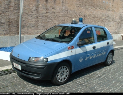 Fiat Punto II serie
Polizia di Stato
Servizio Aereo
POLIZIA E9579
Parole chiave: Fiat Punto_IIserie PoliziaE9579 Festa_della_Polizia_2007