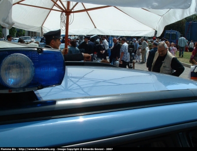 Subaru Forester III serie
Polizia di Stato
Polizia Stradale
Prototipo, particolare del tetto, dopo la modifica del lampeggiante.
Da notare la mancanza della "V" bianca
POLIZIA E8305
Parole chiave: Subaru Forester_IIIserie PoliziaE8305 Festa_della_Polizia_2007