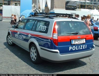 Ford Mondeo Stationwagon II serie
Österreich - Austria
Bundespolizei
Polizia di Stato
Parole chiave: Ford Mondeo_Stationwagon_IIserie Festa_della_Polizia_2007