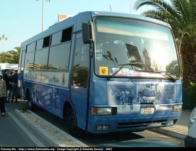 Iveco Cacciamali 100E18 
Polizia di Stato
Polizia Stradale
Scorta al Giro d’Italia 2007
Parole chiave: Iveco Cacciamali 100E18 PoliziaD7760 Giro_d'Italia_2007