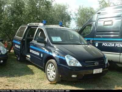 Kia Carnival
Polizia Penitenziaria
Autovettura Utilizzata dal Nucleo Radiomobile per i Servizi Istituzionali
POLIZIA PENITENZIARIA 490 AE
Parole chiave: Kia Carnival PoliziaPenitenziaria490AE Cieli_Vibranti_di_Musica_e_Stelle_2007