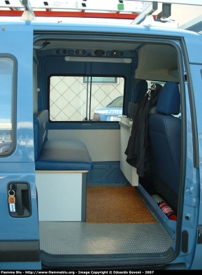 Fiat Scudo III serie
Polizia Scientifica - Automezzo allestito dalla concessionaria Fiat di Viareggio come regalo per la questura della città versiliese - Un sentito ringraziamento agli agenti della polizia scientifica di Viareggio per averci permesso questi scatti
Parole chiave: Fiat Scudo_IIIserie Polizia_F5781