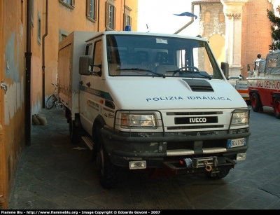 Iveco Daily II serie
Parole chiave: Iveco Daily_IIserie Polizia_Idraulica_Pisa Giornate_della_Protezione_Civile_Pisa_2007