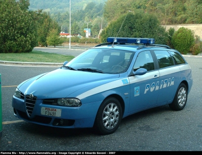 Alfa Romeo 156 Sportwagon II serie
Polizia Stradale in servizio sulla A15 Autocamionale della Cisa
Parole chiave: Alfa_Romeo 156_Sportwagon_IIserie PoliziaF3491