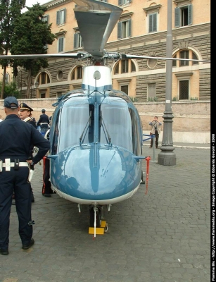 Agusta A109 Nexus
Polizia di Stato
Servizio Aereo
Poli 107
Parole chiave: Agusta A109_Nexus POLI-PS107 Elicottero Festa_della_Polizia_2008