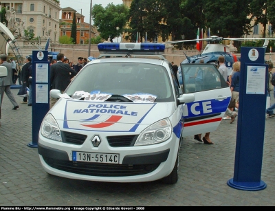 Renault Scenic II serie
France - Francia
Police Nationale
Parole chiave: Renault Scenic_IIserie Festa_della_Polizia_2008